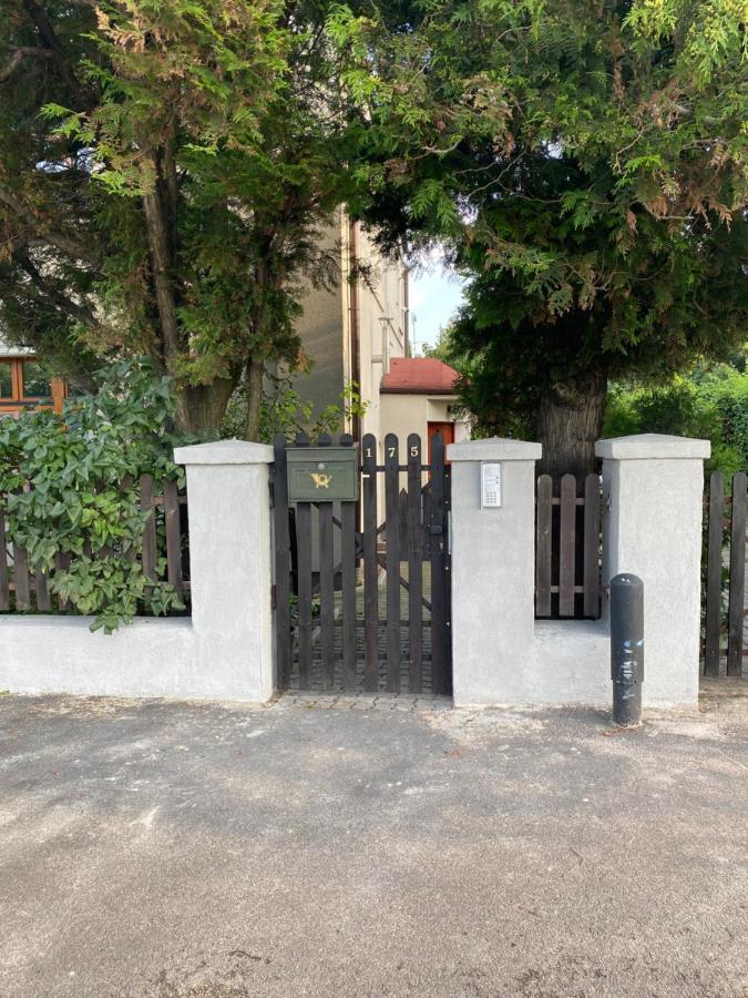 Apartament Czytelnia - Parking Gratis Poznań Exteriör bild