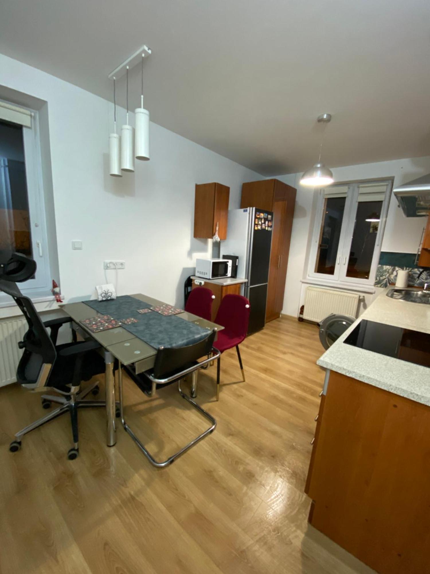 Apartament Czytelnia - Parking Gratis Poznań Exteriör bild